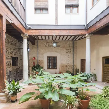 El Patio Del Arrayán - Aloha Appartamento